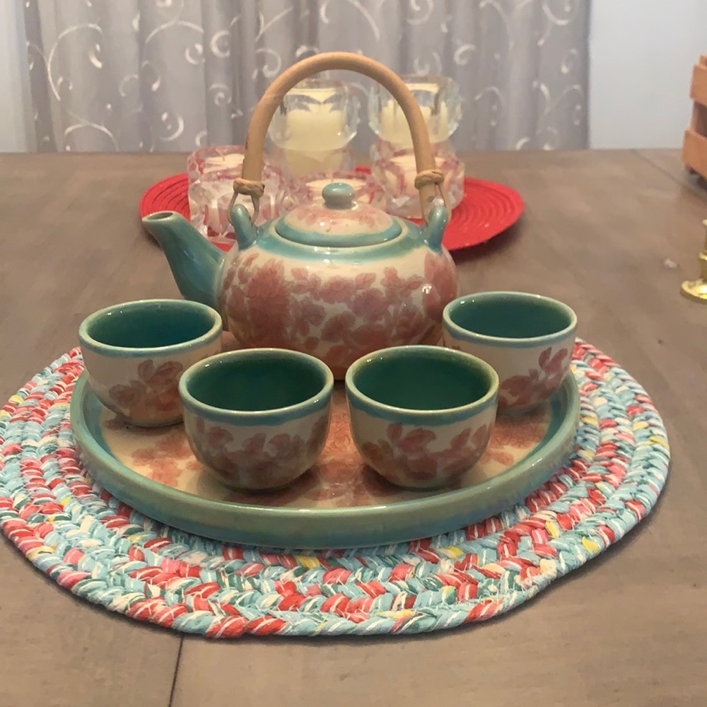 Vintage Pier 1 Sake Tea 4 Cup Set Porcelain Orient China Pink Mauve Green Aqua